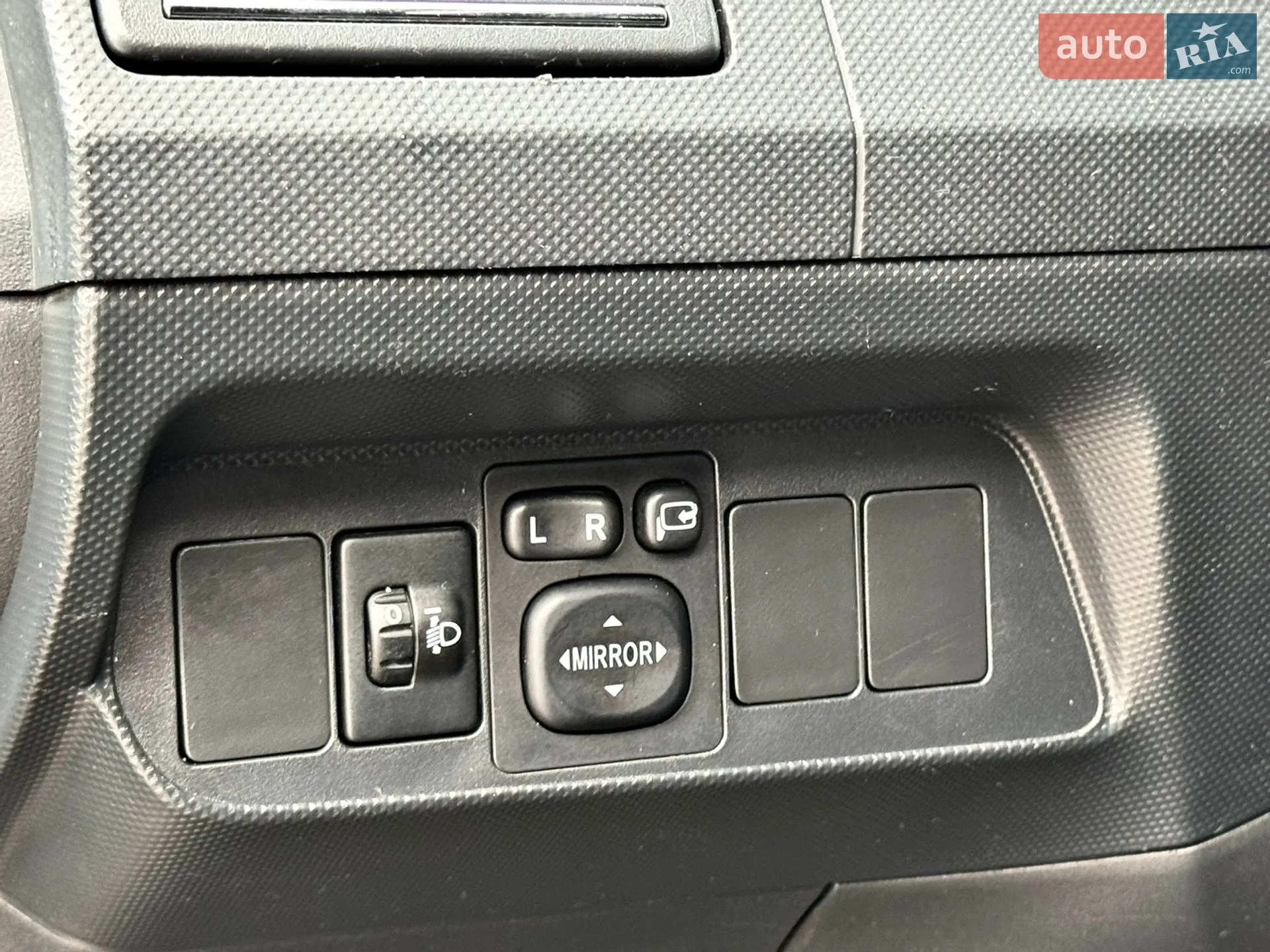2011 Toyota Auris - мініатюра 25