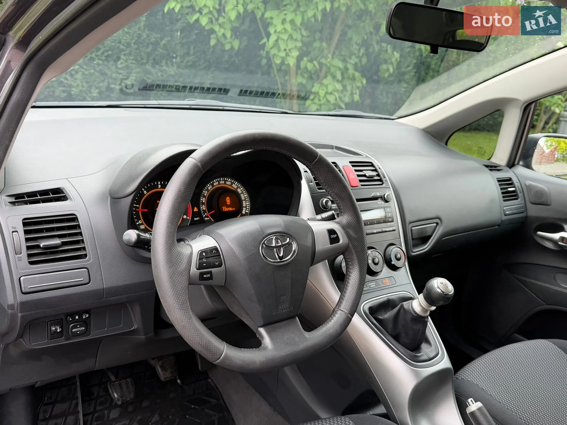 2011 Toyota Auris - мініатюра 23