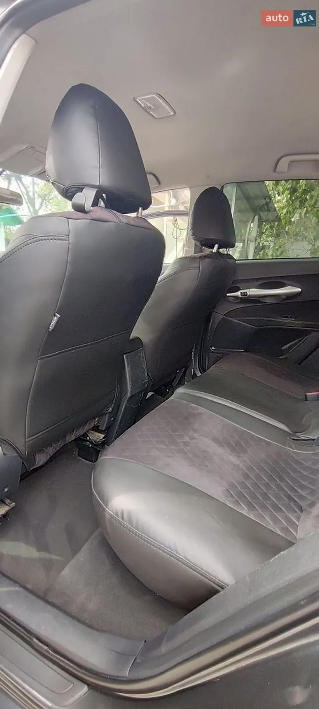 2012 Toyota Auris - мініатюра 12