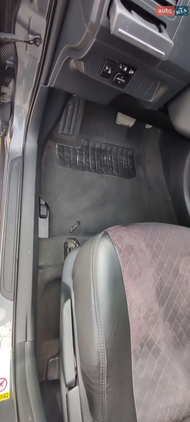 2012 Toyota Auris - мініатюра 20