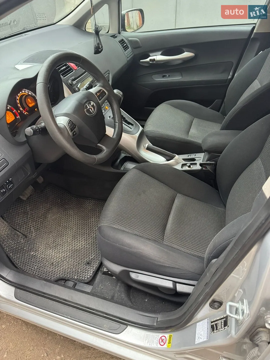 2011 Toyota Auris - мініатюра 5