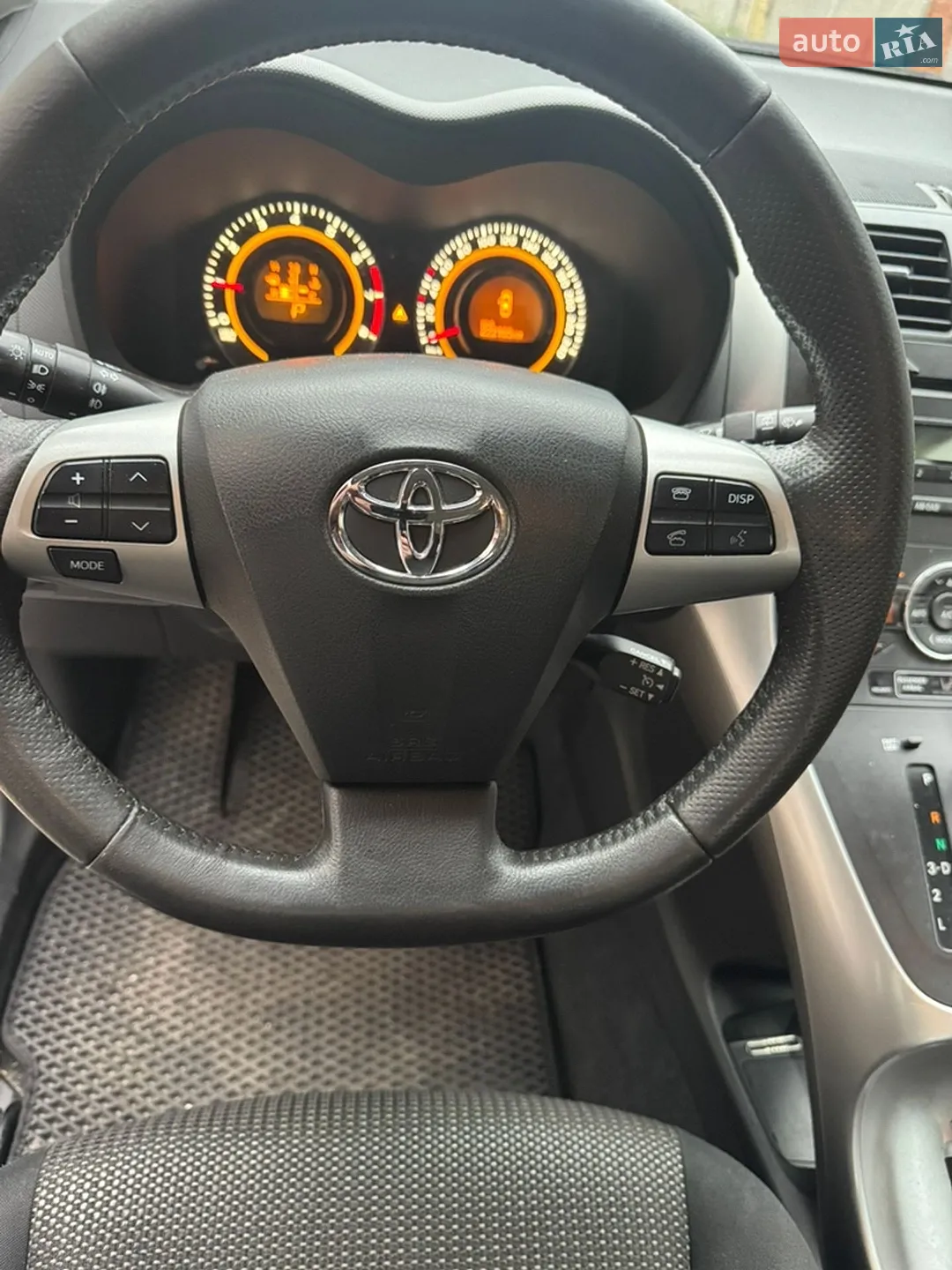 2011 Toyota Auris - мініатюра 10
