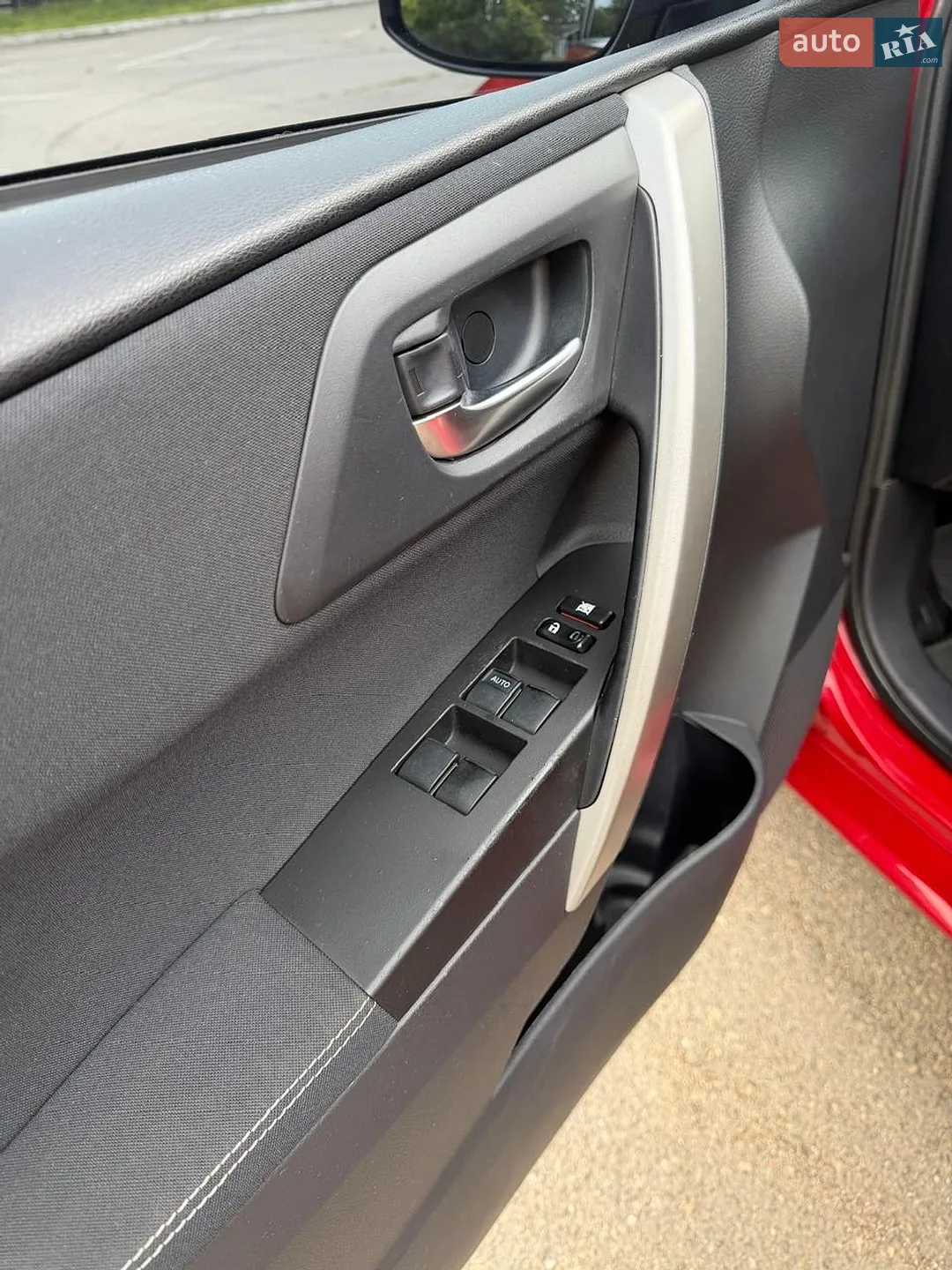 2012 Toyota Auris - мініатюра 11