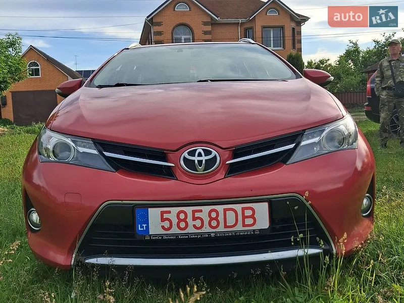 Toyota Auris 2013