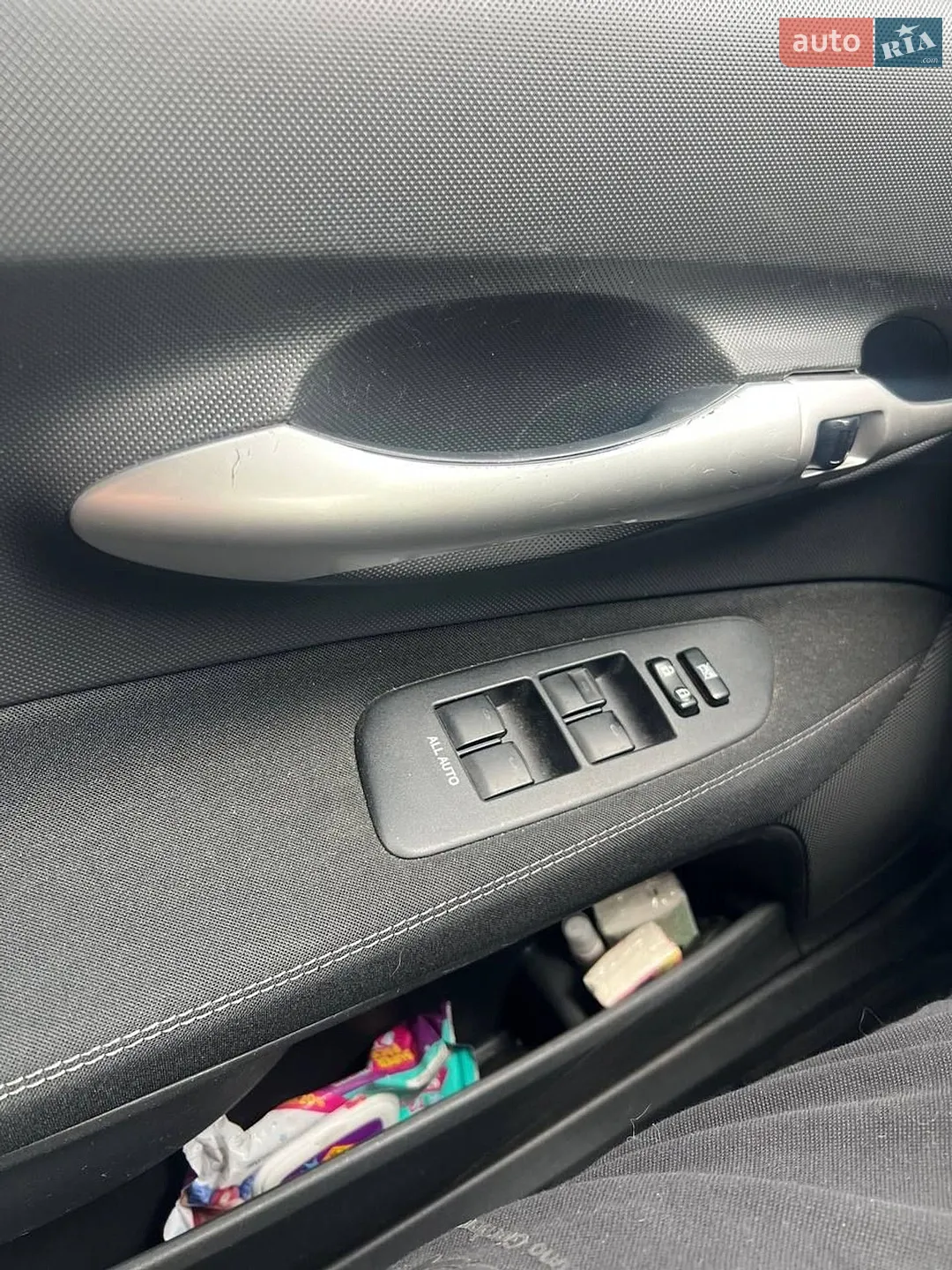 2012 Toyota Auris - мініатюра 11