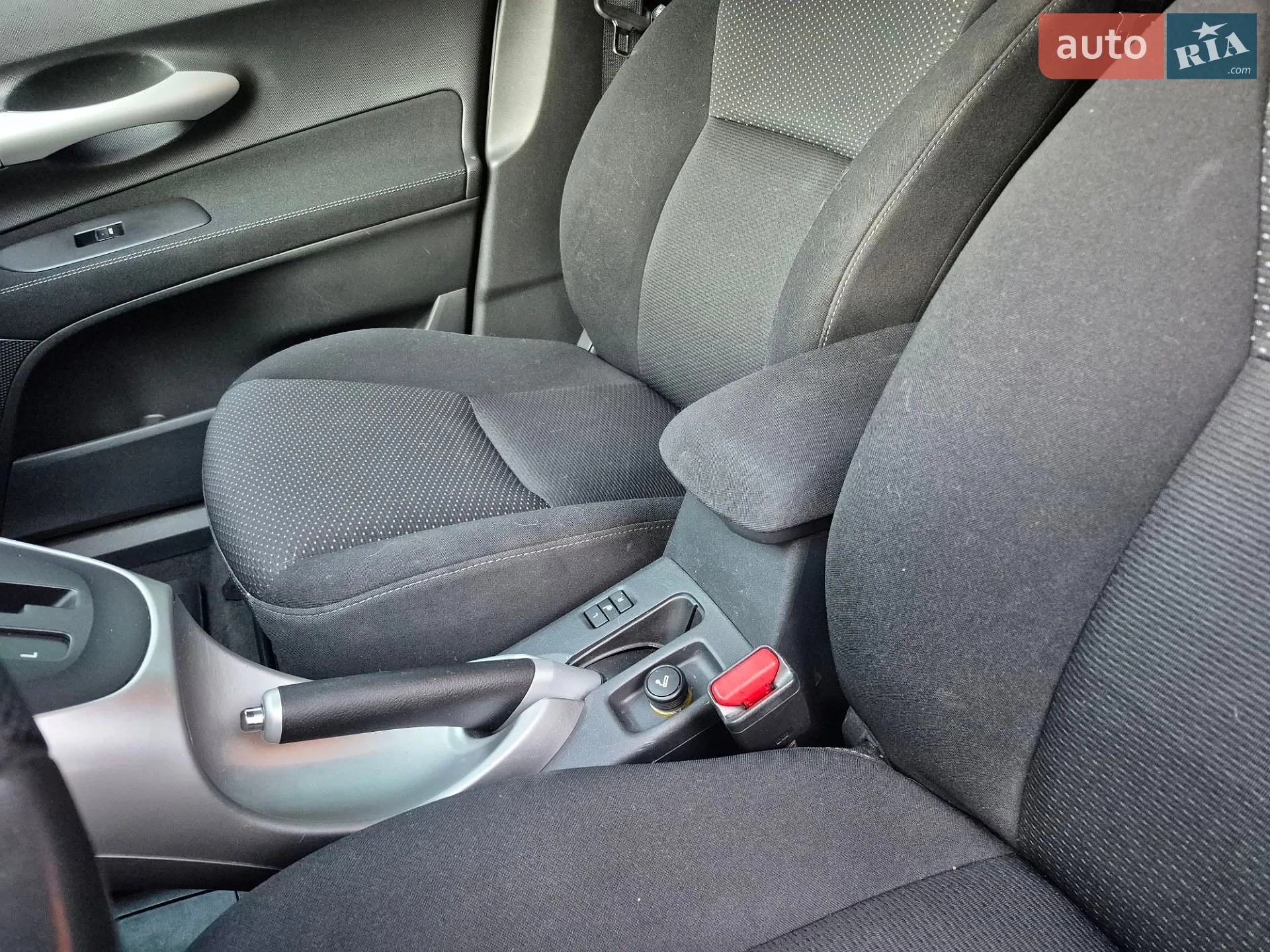2012 Toyota Auris - мініатюра 31