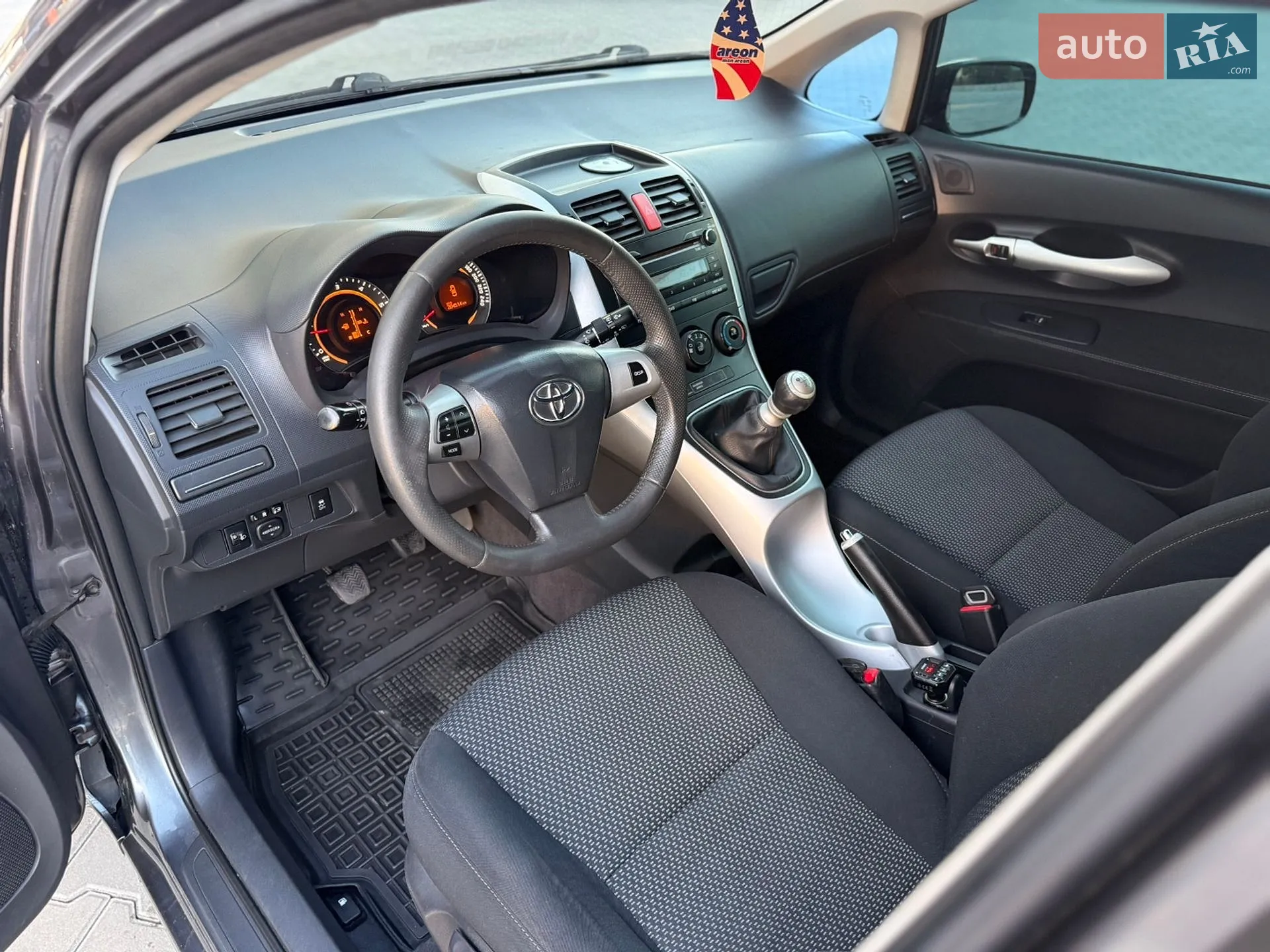 2010 Toyota Auris - мініатюра 30