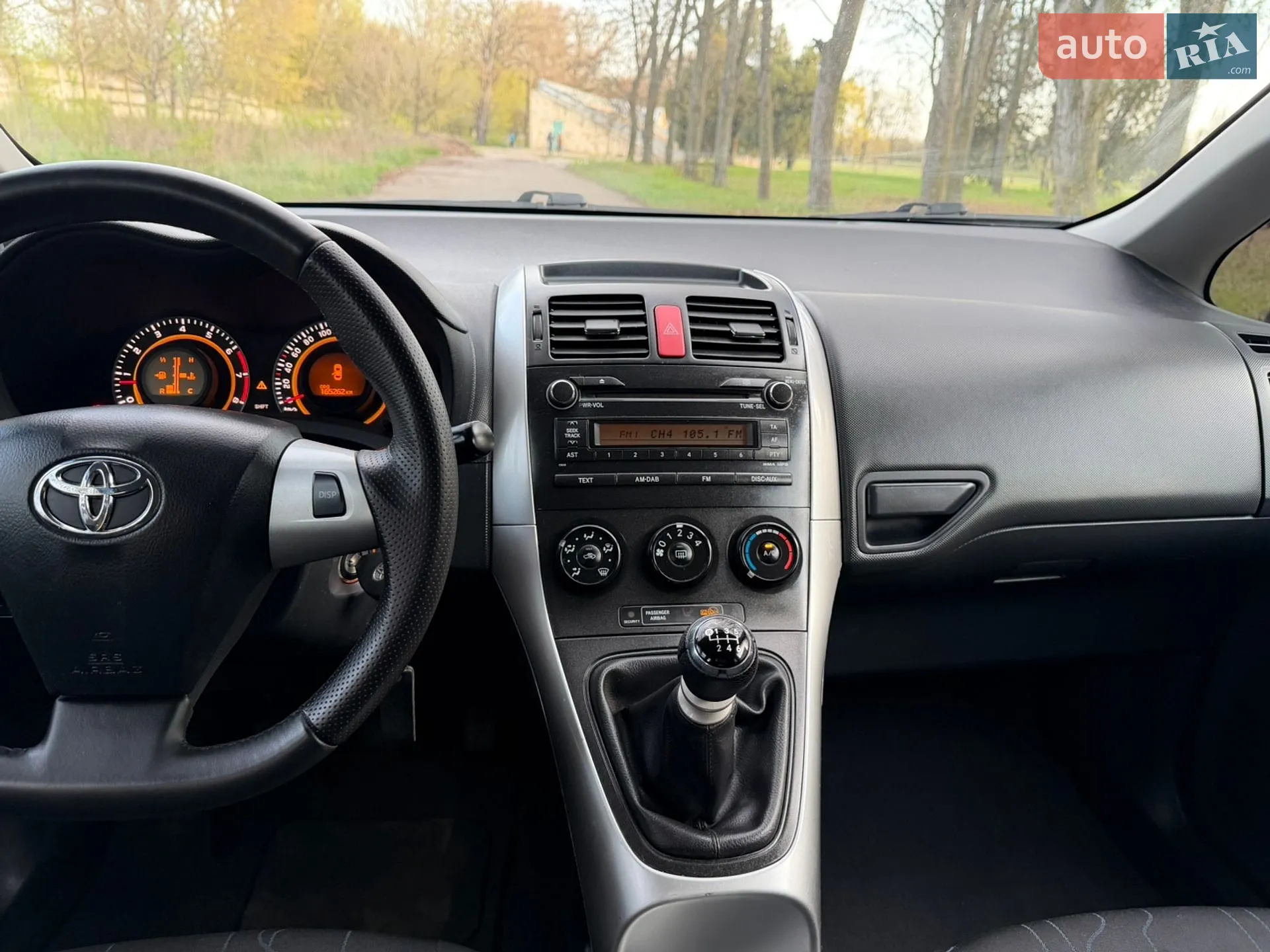 2010 Toyota Auris - мініатюра 17