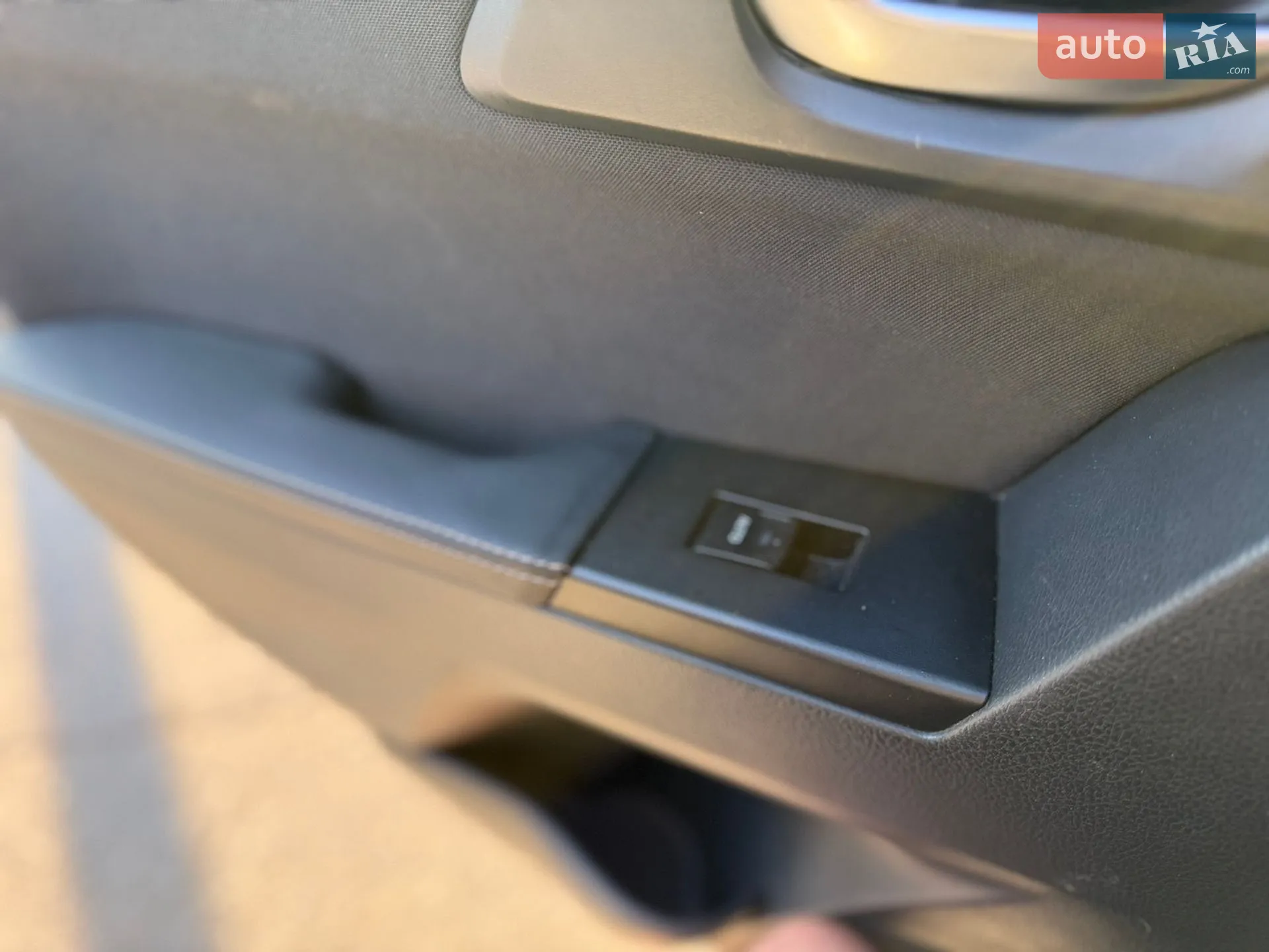 2013 Toyota Auris - мініатюра 16
