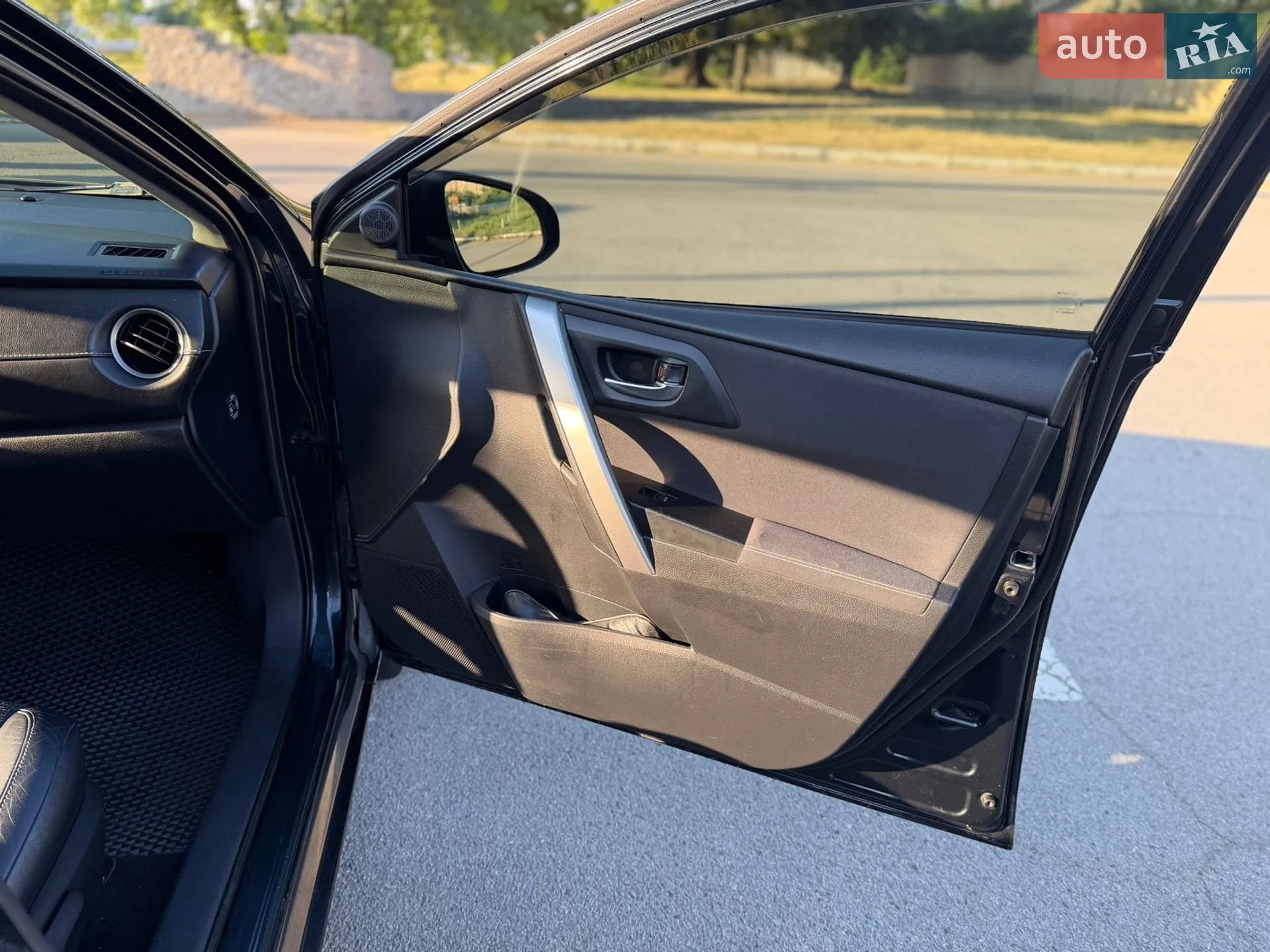2013 Toyota Auris - мініатюра 23