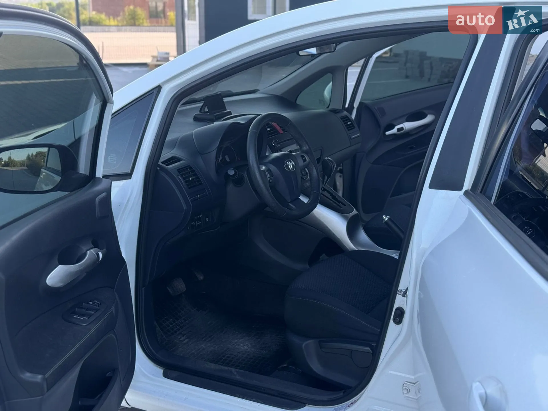 2012 Toyota Auris - мініатюра 19