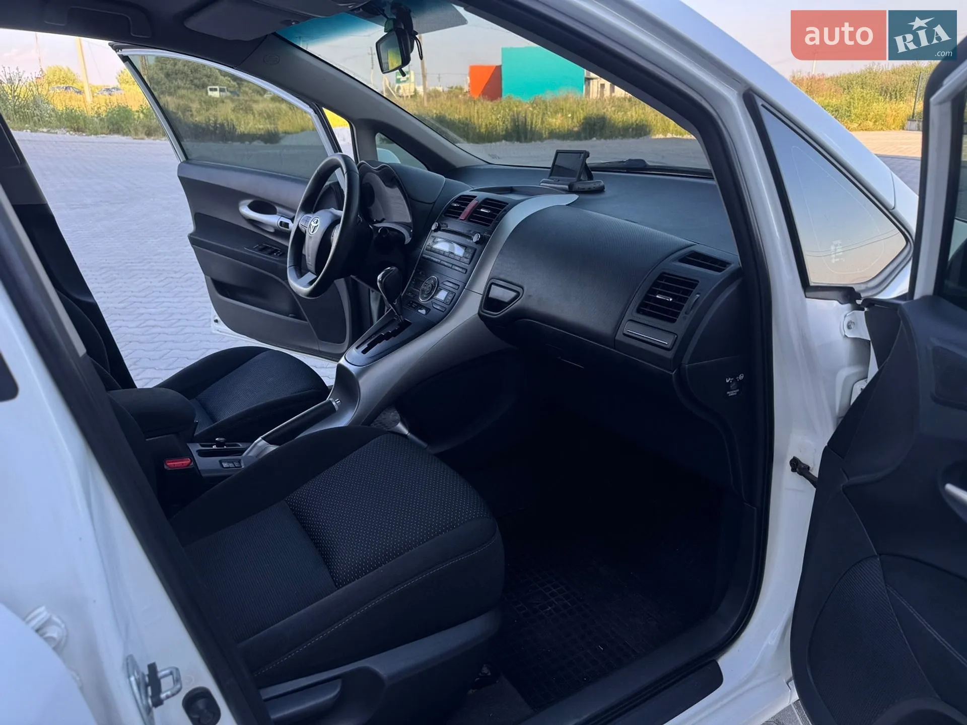 2012 Toyota Auris - мініатюра 35