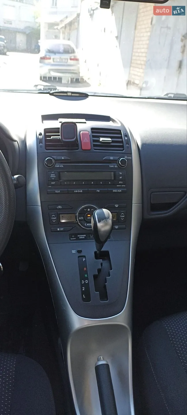 2012 Toyota Auris - мініатюра 11