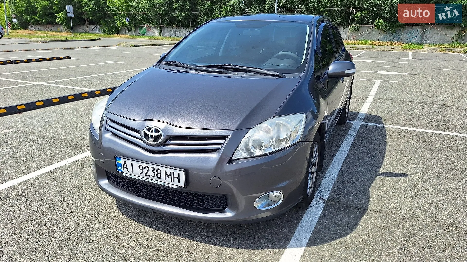 2011 Toyota Auris - мініатюра 12