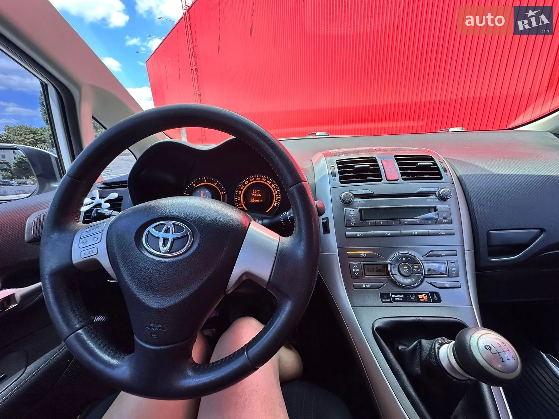 2010 Toyota Auris - мініатюра 10