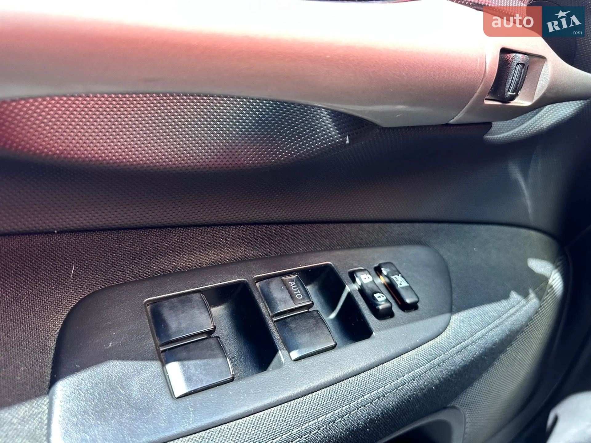 2010 Toyota Auris - мініатюра 13