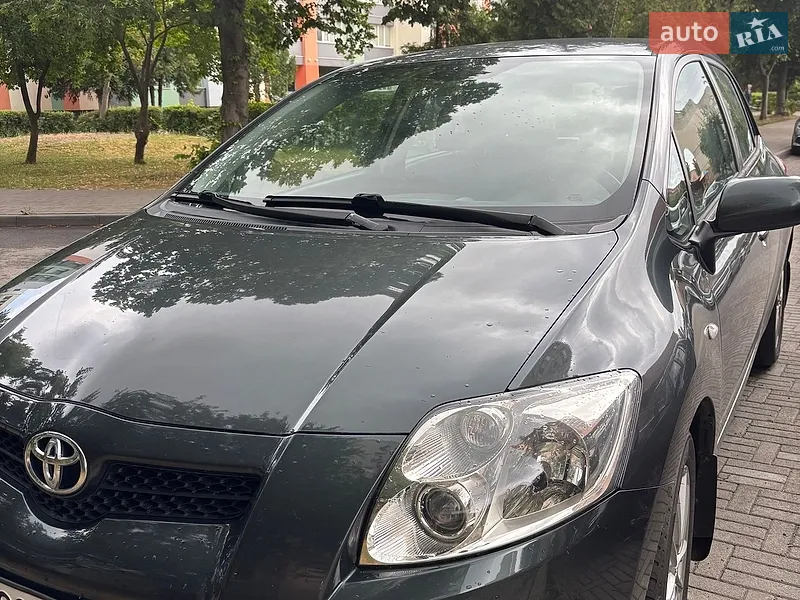 Toyota Auris