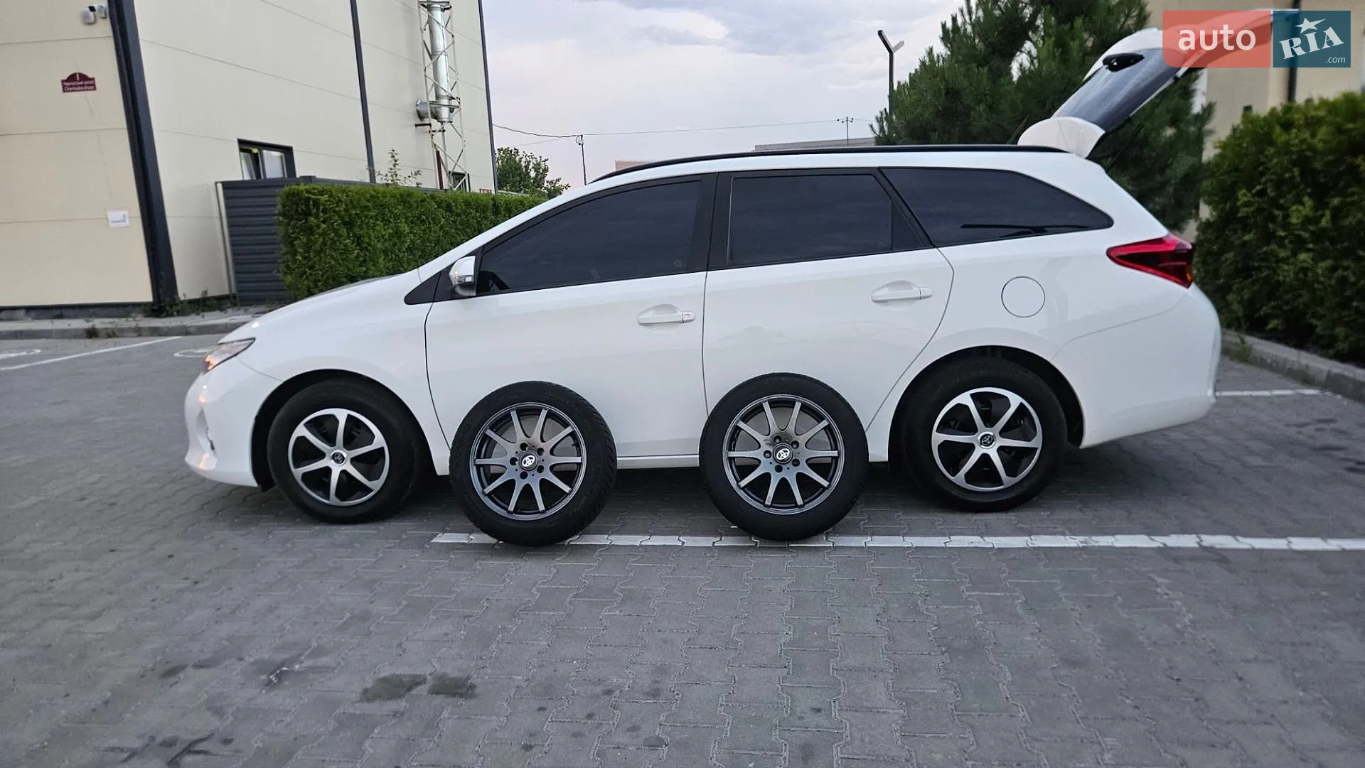 2013 Toyota Auris - мініатюра 7