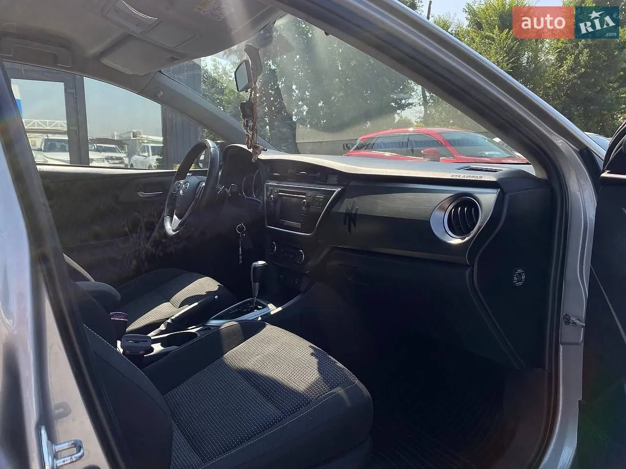 2013 Toyota Auris - мініатюра 24