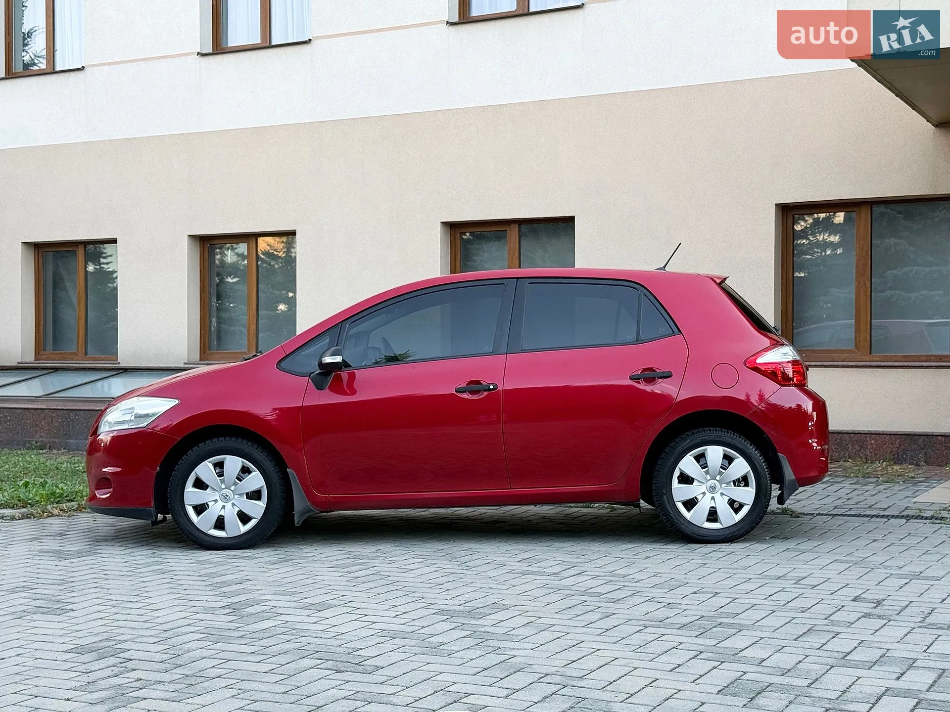 2011 Toyota Auris - мініатюра 13