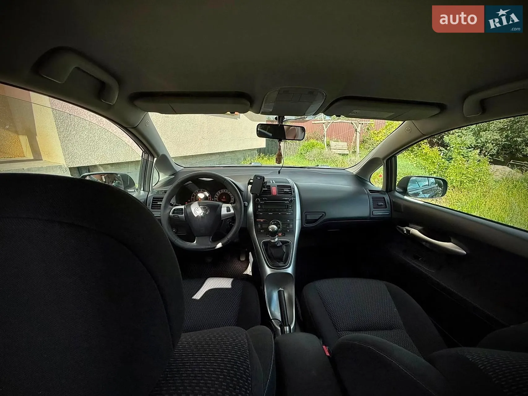 2010 Toyota Auris - мініатюра 8
