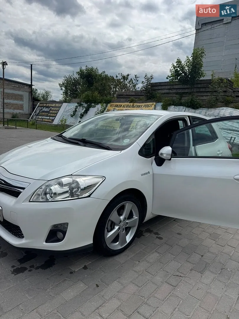 2010 Toyota Auris - мініатюра 2