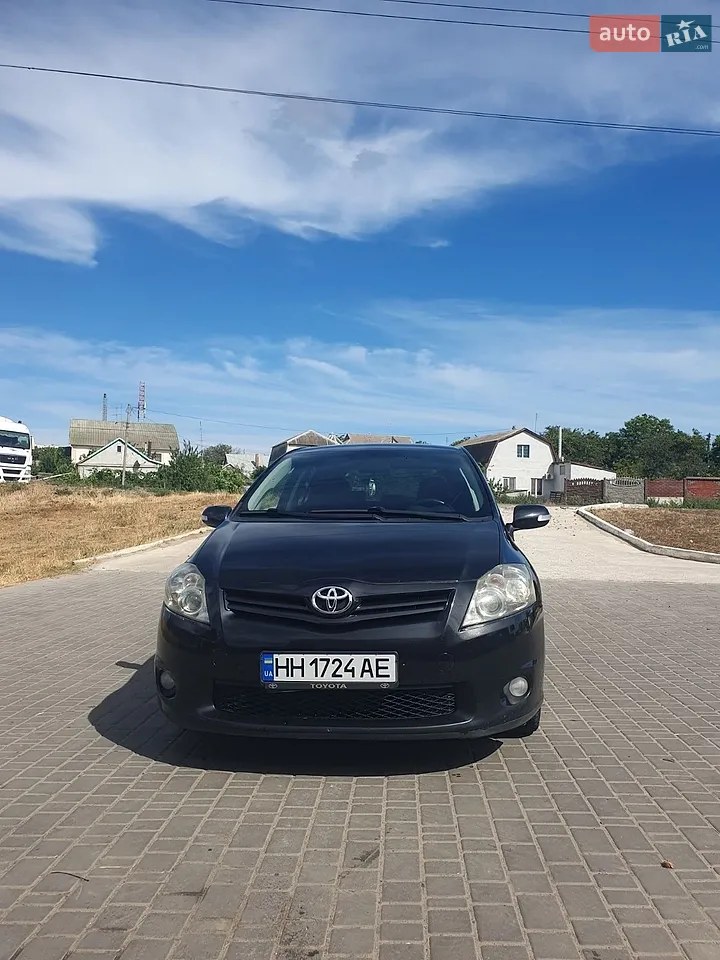 2011 Toyota Auris - мініатюра 12