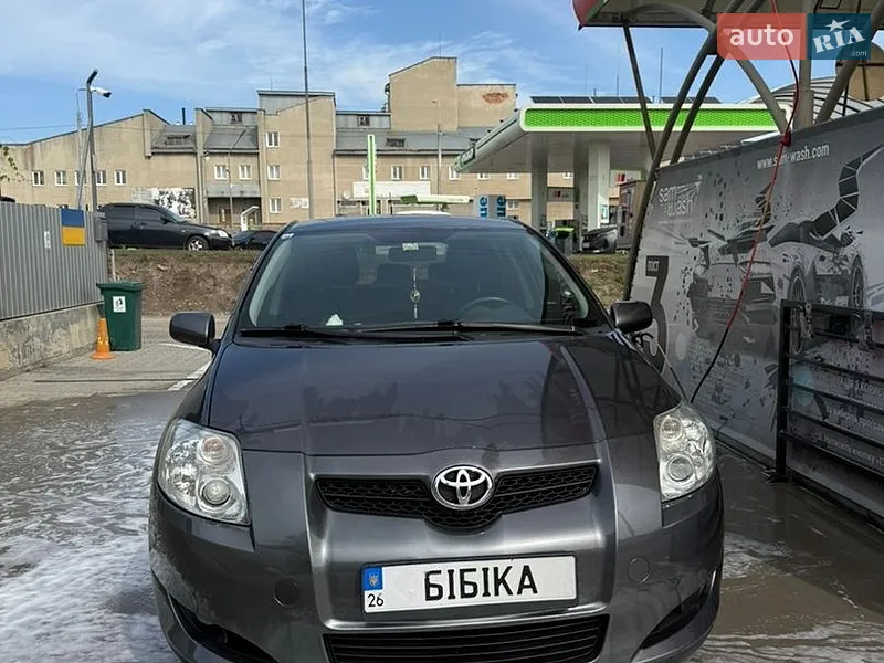 Toyota Auris