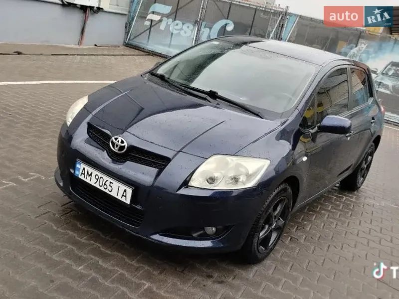 Toyota Auris