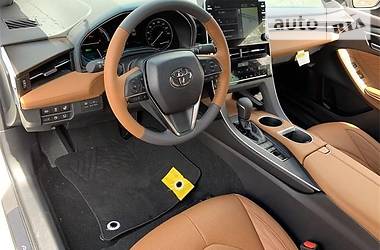 Седан Toyota Avalon 2019 в 
