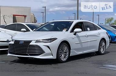 Седан Toyota Avalon 2019 в 