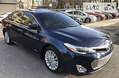 Седан Toyota Avalon 2013 в 