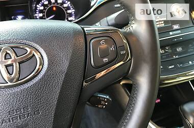 Седан Toyota Avalon 2013 в 
