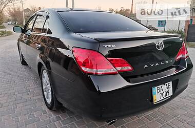 Седан Toyota Avalon 2006 в 