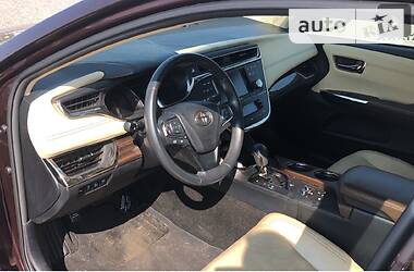 Седан Toyota Avalon 2013 в Киеве