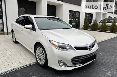 Седан Toyota Avalon 2013 в 
