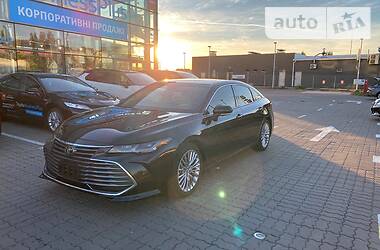 Седан Toyota Avalon 2018 в Благовещенском