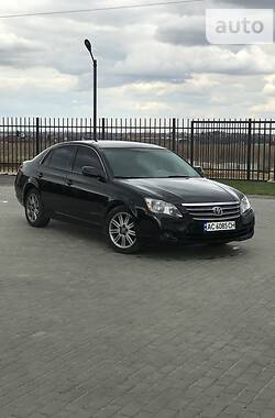 Седан Toyota Avalon 2006 в Луцке