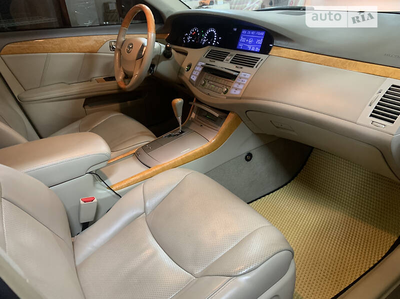 Седан Toyota Avalon 2007 в Киеве