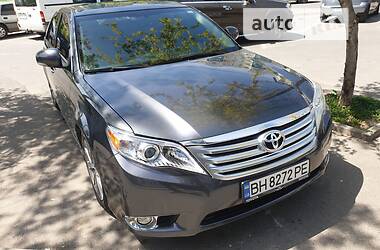 Седан Toyota Avalon 2012 в Одесі