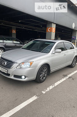 Седан Toyota Avalon 2008 в Києві