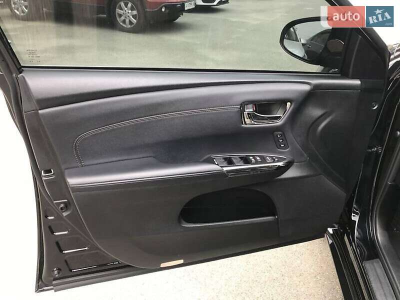 Седан Toyota Avalon 2016 в Львові