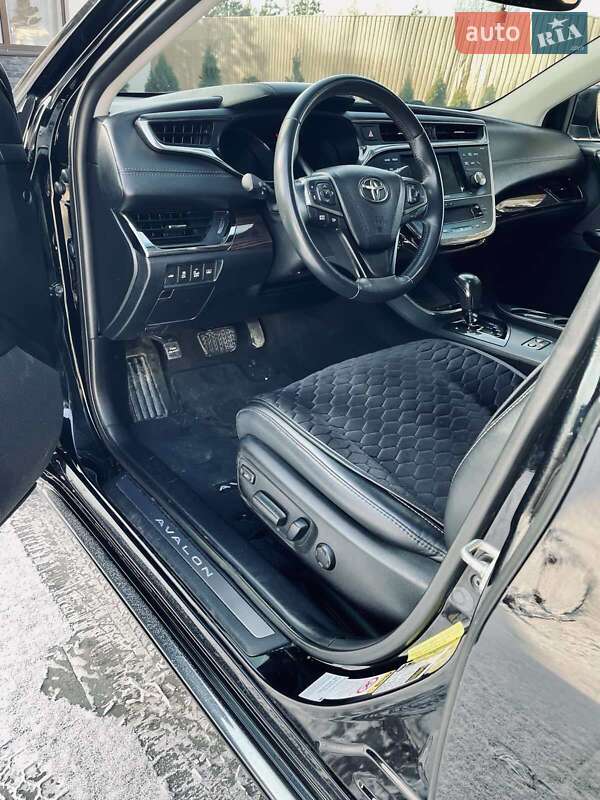 Седан Toyota Avalon 2014 в Киеве