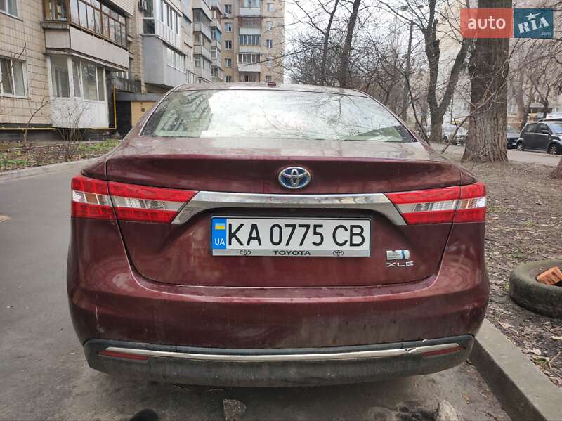 Седан Toyota Avalon 2013 в Киеве