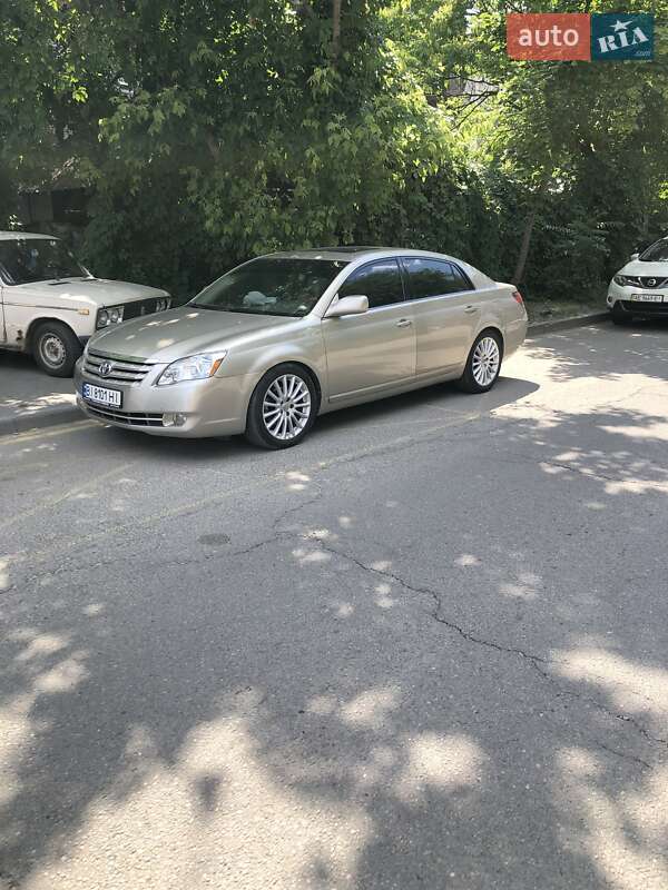 Седан Toyota Avalon 2006 в 