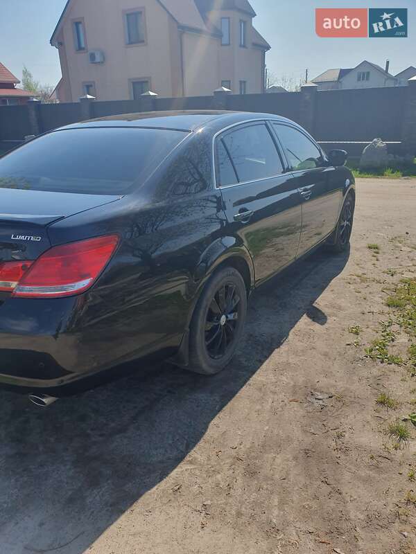 Седан Toyota Avalon 2007 в Києві