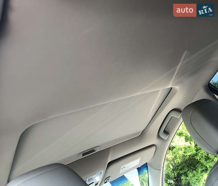 Седан Toyota Avalon 2017 в Києві фото 11 Седан Toyota Avalon 2017 в Києві