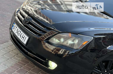 Седан Toyota Avalon 2006 в 