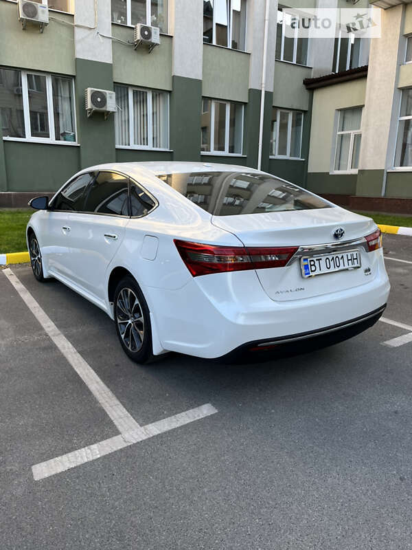 Toyota Avalon 2016
