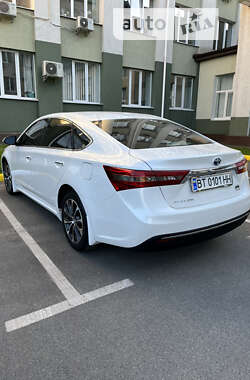Седан Toyota Avalon 2016 в 